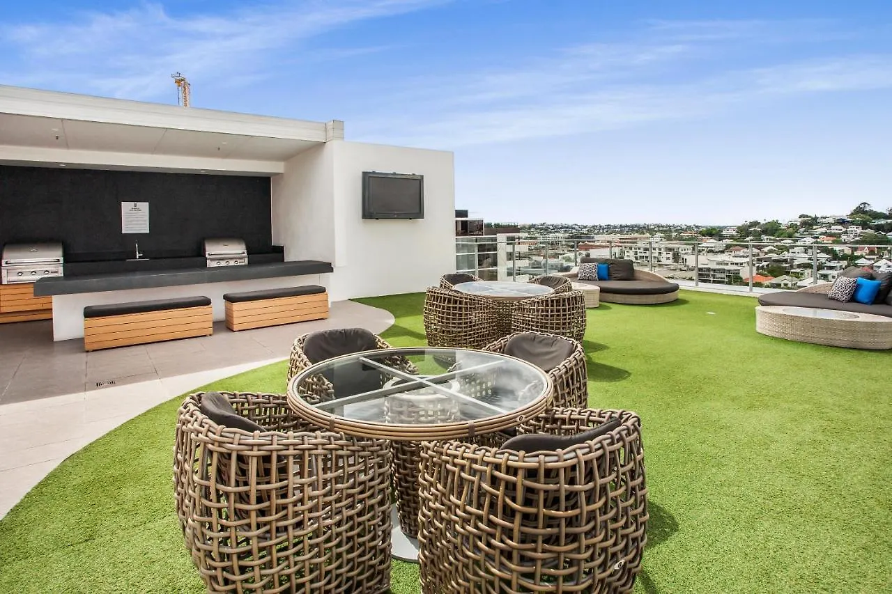 Slick Valley Pad With Balcony And Rooftop Pool Apartment Brisbane 0*,