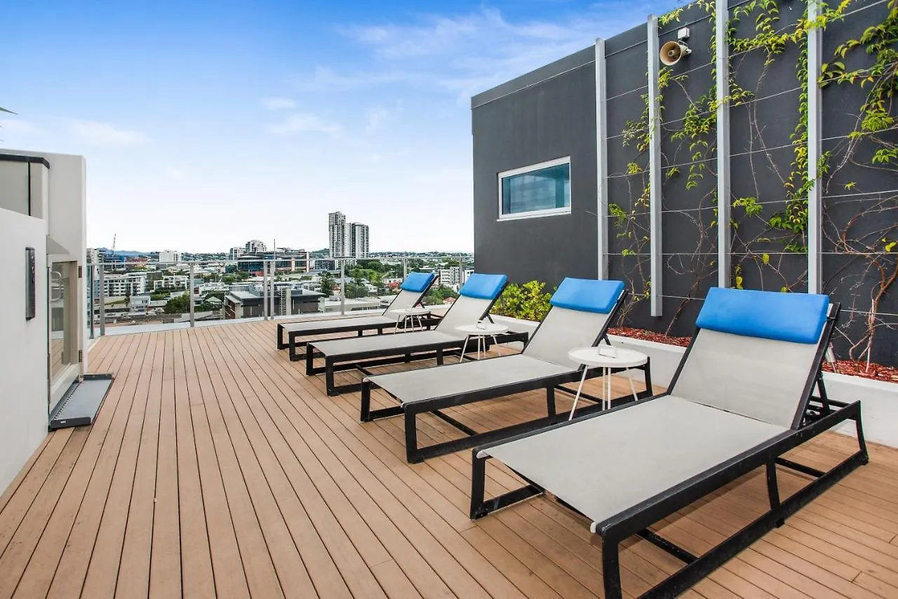Slick Valley Pad With Balcony And Rooftop Pool Apartment Brisbane Australia